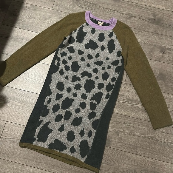 Leopard Print Sweater Dress with Purple Collar - Picture 1 of 4